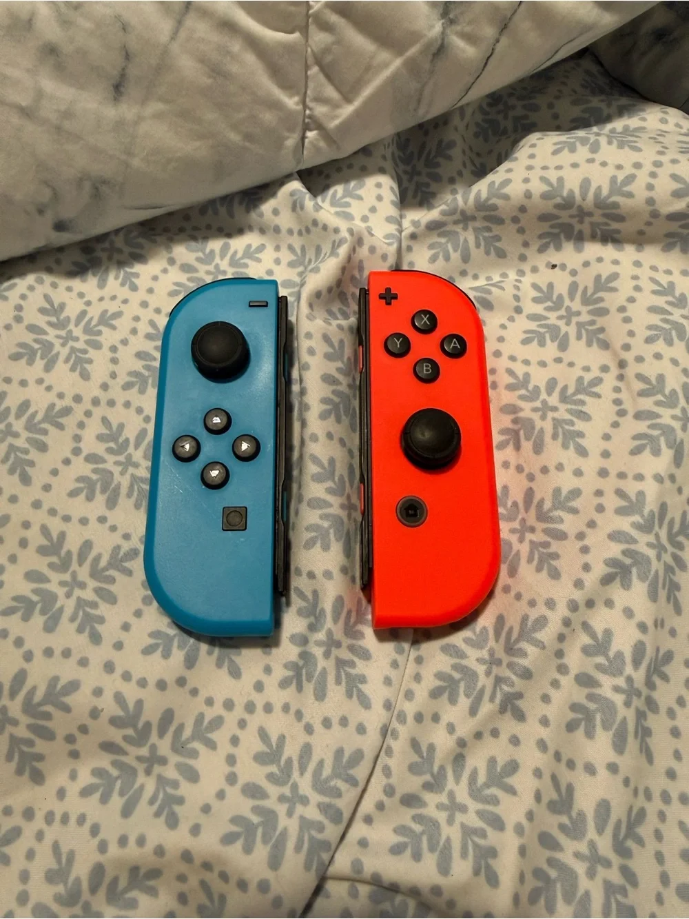 Nintendo Joy-Con Pair — Bright Blue & Bright Red